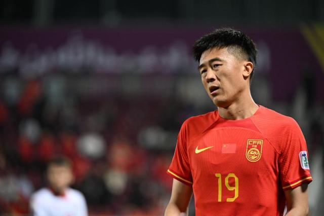 九游体育官网-国足大连最后一练虚惊一场 刘洋轮休无碍中日对决