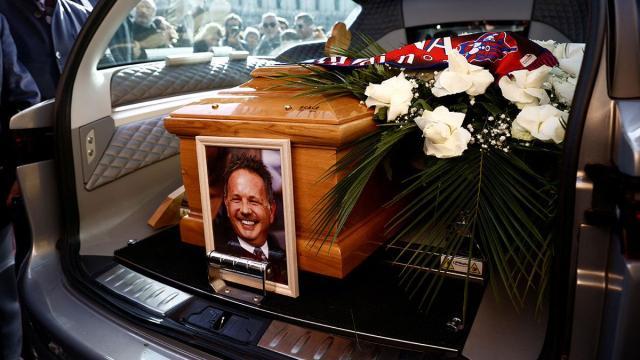 1671496674310053803.jpg UTPxVri3.jpg